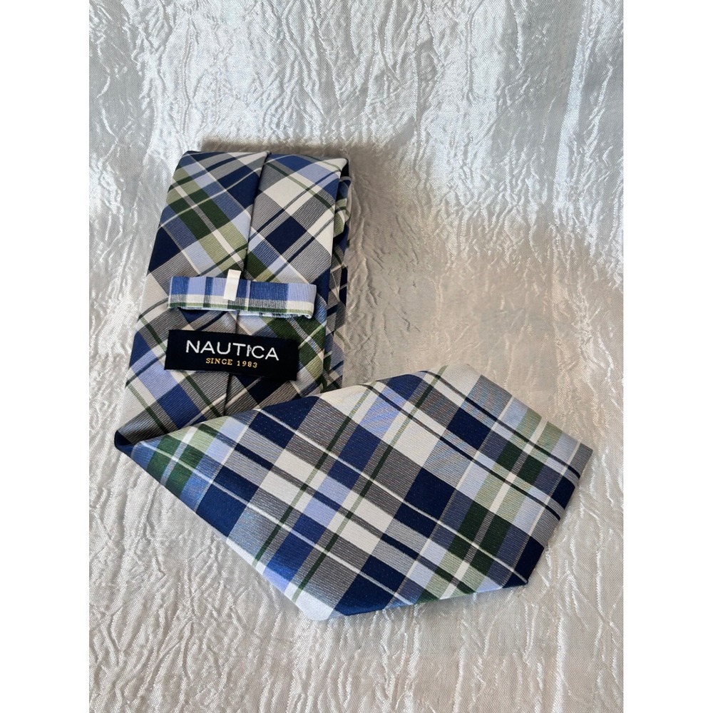 Nautica‎ Mens Blue Green White Plaid 100% Silk Necktie RN 121148